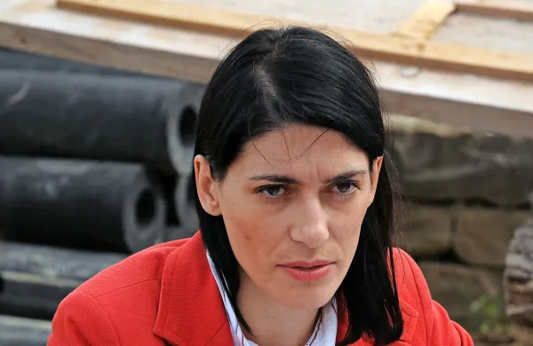Nekdanja direktorica Pomorskega muzeja Martina Gamboz 
je pred leti na novinarski konferenci pojasnjevala očitke, 
včeraj pa ni želela komentirati epiloga te zgodbe.