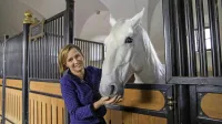 Lorela Dobrinja: “Letos smo na kobilarniškem delu realizirali že za 22 odstotkov več prihodkov kot v 
enakem obdobju lani in že dosegli letni plan, ki je predvideval 19 odstotkov več prihodkov kot leta 2016.”