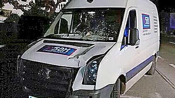 Voznik kombija je 69-letnika zadel s prednjim levim delom.