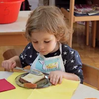 Kakšno hrano jedo otroci v šolah in vrtcih?
