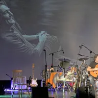 Mef v domači Izoli predstavil album, ki ga ni