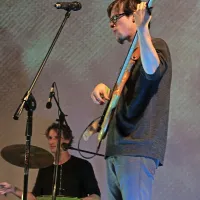 Bobnar Goran Brajkovič in basist Jaša Hedžet