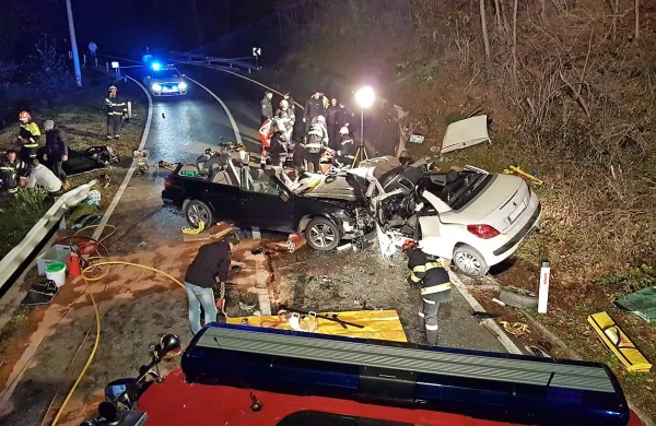 Razdejanje po petkovem trku pri Dolnji Bitnji