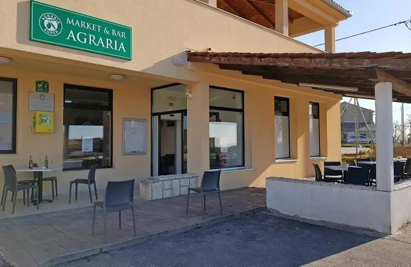 V KZ Agraria ocenjujejo, da je njihova ponudba pisana na 
kožo podeželju, predvsem pa domače kupce prepričajo s 
kakovostjo izdelkov.