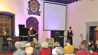 V četrtek so  v viteški dvorani gradu Dobrovo  nastopili pianistka Ingrid Mačus,  pevki Mirjam Jelnikar in  Martina Kocina ter  
tolkalec Alberto Zenarolla.