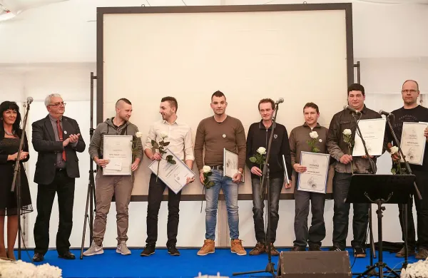 Na slovesnosti so najbolj zanesljive delavce v TT Okroglica 
tudi nagradili.