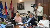 Drago Pirec, Sebastjan Hreščak, Martina Kodrič in David Škabar so  glasovali proti 
sporazumu, Edi Fabjan se je glasovanja vzdržal.