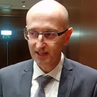 Dobran Božič: 
“Želimo ustvariti nov 
ekosistem, v katerem 
bi združili vse 
poznavalce s področja 
informacijske varnosti 
pri nas in zagotovili 
ustrezen nadzor  
informacijske 
varnosti.”