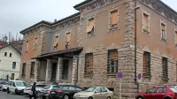 V stavbo, kjer je do leta 2011 delovala Policijska uprava 
Postojna, se bo predvidoma leta 2019 preselila Upravna 
enota Postojna.