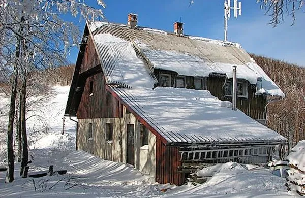 Pirnatova koča bo ta konec tedna odprta.