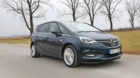 Zafira je po novem bolj podobna astri.