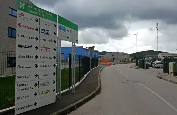 V hrpeljsko-kozinski občini želijo z nizkim nadomestilom 
privabiti investitorje, obenem pa jim tudi urediti vso potrebno 
infrastrukturo, česar pa ne morejo brez denarja iz nadomestila. 