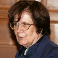 Marija Pirjevec: “Prešernovo nagrado - da se 
omejim samo na ta primer - za najbolj 
kakovostno literarno delo sta prejeli od leta 1947, 
ko so jo podelili prvič, do danes le dve ženski: 
pisateljica Mira Mihelič in pesnica Svetlana 
Makarovič.”