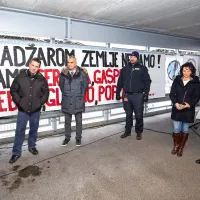 Zaposlene skrbi “brutalen napad na Luko