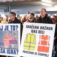 Zaposlene skrbi “brutalen napad na Luko