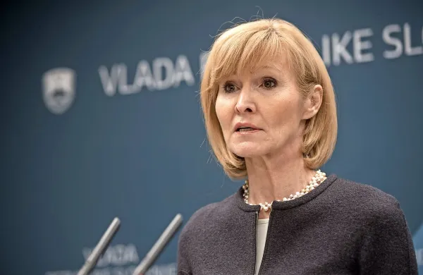 Lilijana Kozlovič:  “Za prebivalce, ki so 25 let 
nosili breme nedoločene državne meje, možnost 
preselitve v Slovenijo predstavlja nekakšno 
povračilo in zadoščenje.”