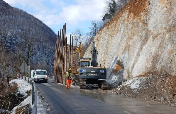 Keltiko širijo že vrsto let, predor pri Dominovem robu naj bi 
vrtali  čez dve leti.    