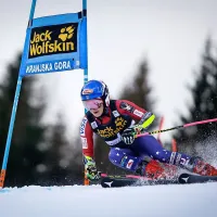 Mikaela Shiffrin je tako v veleslalomu kot v slalomu zmagala 
z več kot sekundo prednosti. 