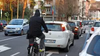 Prepovedi so lahko kratkoročno učinkovite, a v Novi Gorici 
menijo, da so boljše trajnejše rešitve, predvsem miselni 
preskok ali vsaj prehod izza volana na kolo ...