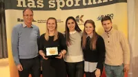 RK Mlinotest je na izboru Naš športnik zasedel šesto mesto 
med ekipami. Z leve so Aleksander Lapajne (trener), Špela 
Ferfolja, Mirjeta Bytyqi, Petra Sanabor (rokometašice) in Deni 
Stibilj (tehnični vodja).