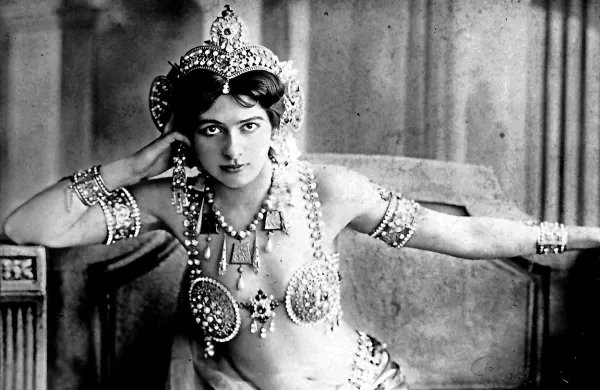 V Leeuwardnu bodo oktobra odprli veliko razstavo o Margarethe Zelle, ki je zaslovela kot  vohunka   Mata Hari.