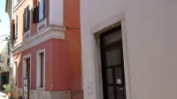  Ko bodo priskrbeli opremo, bodo psihoterapevtsko dejavnost izvajali na Koprski 22.  