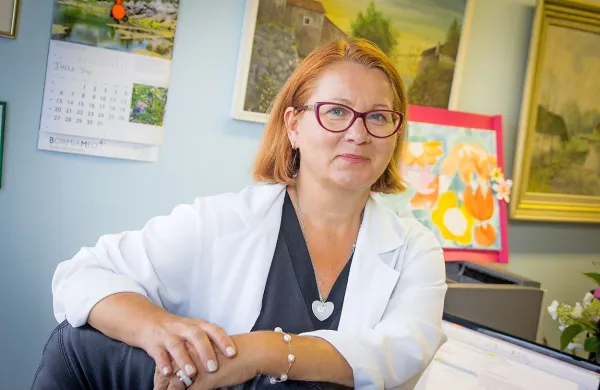Nataša Fikfak: “Po treh letih vodenja sem nepreklicno 
odstopila iz osebnih razlogov. Vračam se na delovno mesto 
zdravnice in se bom tako v celoti posvetila medicinski 
stroki.”
