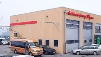 V družinskem podjetju Avtobusni prevozi Rižana, ki ima 
sedež v Bertokih, je 30 zaposlenih. 