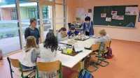 Vsakodnevno delo si obogatijo z  didaktičnimi pripomočki. 