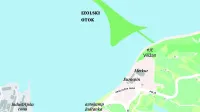 Leta 2004 so v Izoli otok zarisali v obliki delfina, ki ga s kopnim 
povezuje  pomol.    