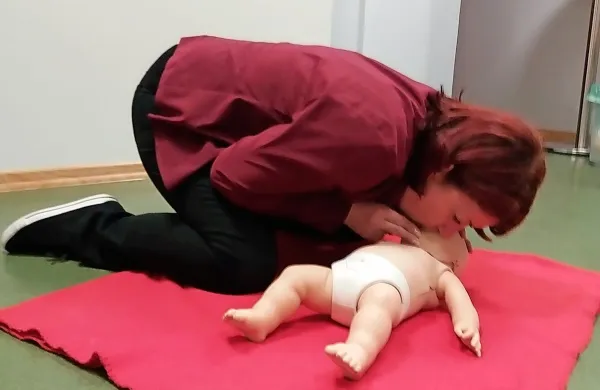  Istrske mamice želijo osvojiti znanje iz prve pomoči za 
dojenčke in otroke. 