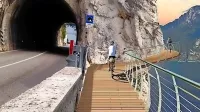 Visečo konstrukcijo za kolesarje v obliki obroča bodo speljali 
140 kilometrov tik ob bregovih Gardskega jezera. 