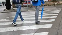 Vozniki pogosto ogrožajo varno prečkanje ceste.