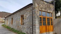 Stara garaža v Dekanih bo postala družabni prostor, galerija in  
informacijska točka.  