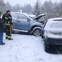Zaradi nesreče dve uri in pol zaprta cesta od Kozine do Staroda