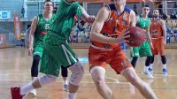 V letošnji sezoni sta se Olimpija (v zelenih dresih) in Primorska 
pomerili dvakrat, vsak od tekmecev je slavil doma. 