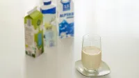 Glukoza v mleku brez laktoze je tri- do petkrat slajša od laktoze, 
zato je mleko brez laktoze slajše od navadnega mleka.