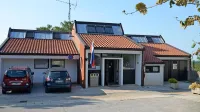 Vrtec v Kostanjevici na Krasu  je že leta pretesen. Letos bo vendarle 
dobil prizidek. 