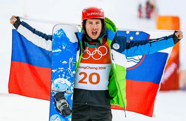 Žan Košir je postal osmi slovenski športnik v zgodovini, ki mu je na
olimpijskih igrah uspelo osvojiti tri ali več kolajn.
