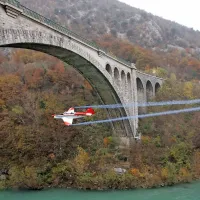 Pestra ponudba poročnih prstanov