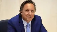 Evgenij Komljanec, direktor ZD Izola, pravi, da se obiski različnih 
nadzornih organov v zadnjem obdobju kar vrstijo.