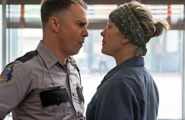 Sam Rockwell se bo jutri potegoval za oskarja za najboljšo 
stransko vlogo, Frances McDormand pa za najboljšo žensko glavno 
vlogo.