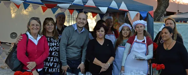 Na festivalu v Cerritu v Argentini so izseljenci, ki pripadajo tudi že šesti generaciji Slovencev, prodajali potice otrok.