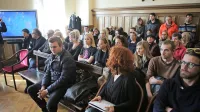 Včerajšnjega nadaljevanja glavne obravnave so se udeležili številni Tičevi igralski kolegi 