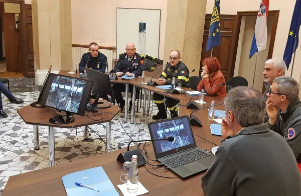 V Trstu so napovedali oblikovanje  mednarodne enote za posredovanje na morju. 