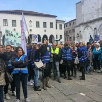 Učitelji in vzgojitelji na protestnih shodih, tudi v Kopru