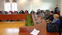 Lastniki hišic na Sviščakih so imeli v sredo za občinsko upravo 
veliko vprašanj.  