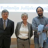 Pod dokumentarni film Samo idealisti se podpisujejo (z leve) avtor Ivo Jevnikar, režiserka Marija 
Brecelj in montažer Mauro Coloni.