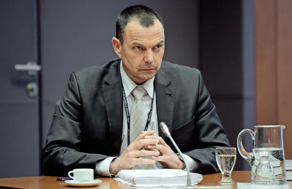 Harij Furlan je včeraj prisegel kot novi vodja specializiranega 
državnega tožilstva.