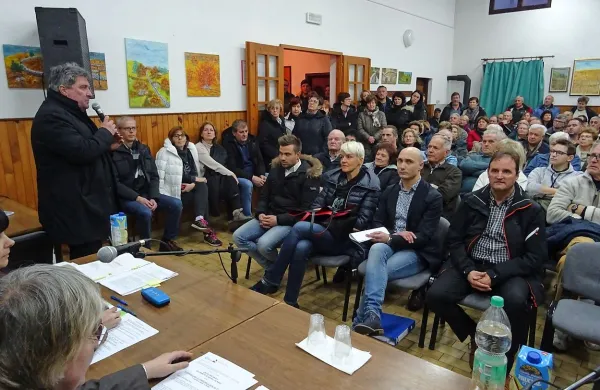 Na zboru krajanov so 5. februarja pobudo za ustanovitev krajevne 
skupnosti Križ podprli vsi zbrani, to je 143 volilcev. 